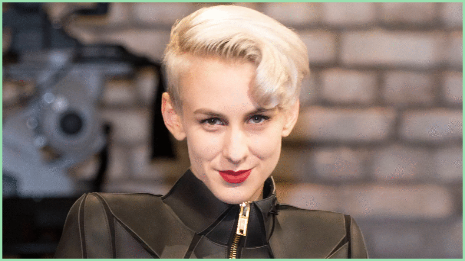 Lisa Eckhart – Biografie, Karriere & Kontroversen der österreichischen Satirikerin lisa eckhart