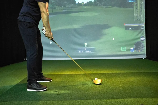 Teuer heißt nicht besser: Wie du den passenden Golfsimulator kaufst, ohne dein Budget zu sprengen