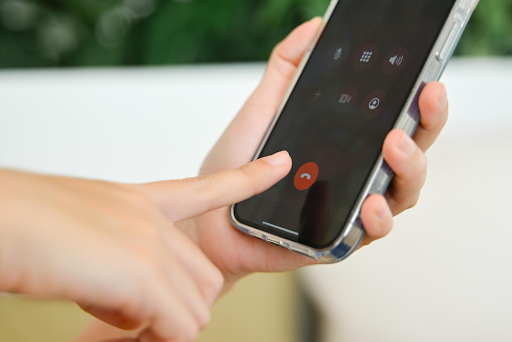 4 Tipps, wie man sich gegen unerwünschte Telefonanrufe wehren kann Telefonanrufe