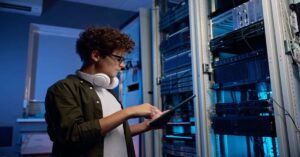 Serverausfall als Business-Killer: Strategien für proaktives Notfallmanagement und Business Continuity Serverausfall als Business