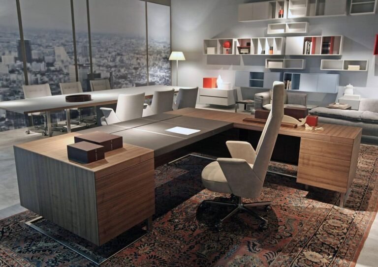 Desks fürs Geschäftsführer