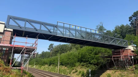 Individuelle Aluminiumbrücken nach Maß